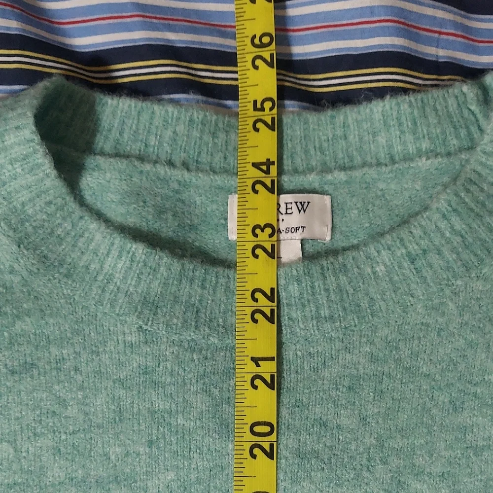 J. Crew Seafoam Crew Neck Sweater Women's Size Large